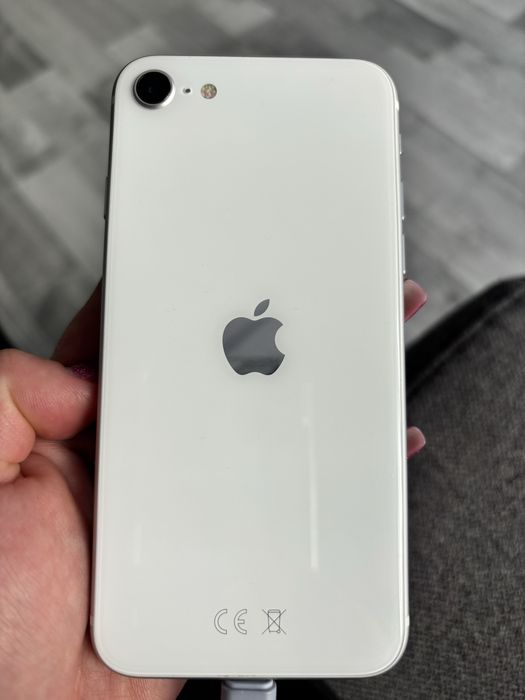 Iphone SE 64G peknieta szybka