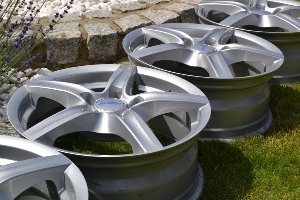 Felgi alu Alutec Toyota Mazda 16 cali 6,5x16 et39 5x114,3 jak nowe