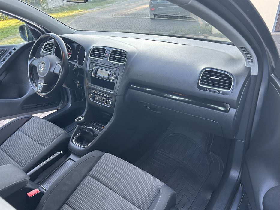 VW Golf 1.6 MPI SR Super Stan Klimatronik Alufelgi PDC !
