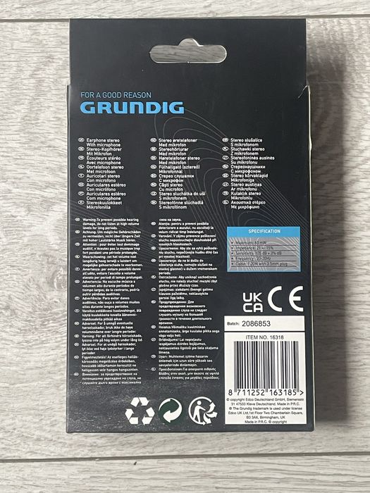 Sluchawki stereo GRUNDIG z mikrofonem 3,5MM