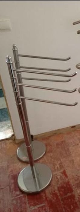 Cabides  Toalheiros
