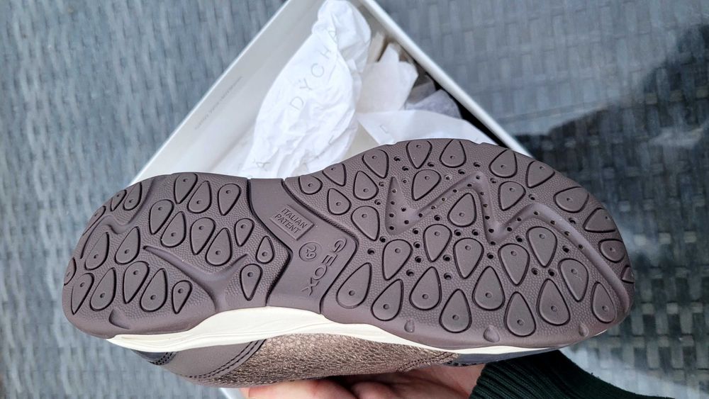 sapatilhas menina - geox - tamanho 29