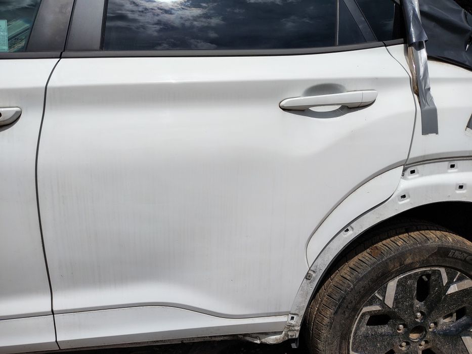 Двері Дверка Ліва задня права Hyundai Kona 18-23 77004J9020 Колір SAW