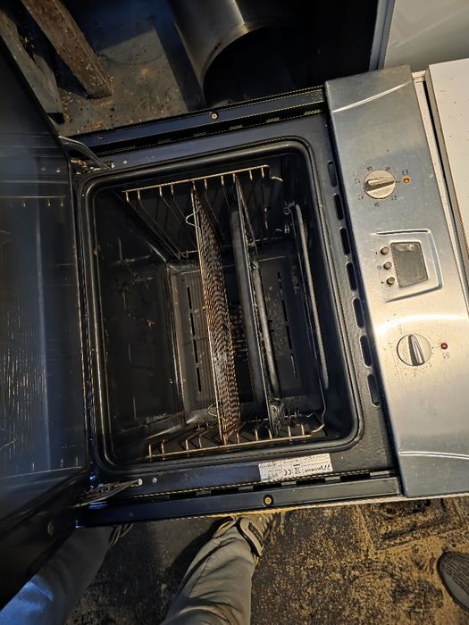 Piekarnik i płyta gazowa-elektryczna