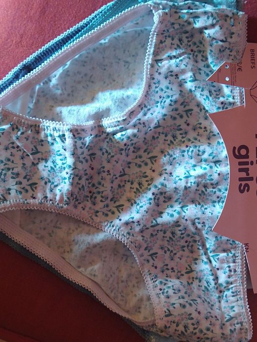 Figi dziewczęce 110-116