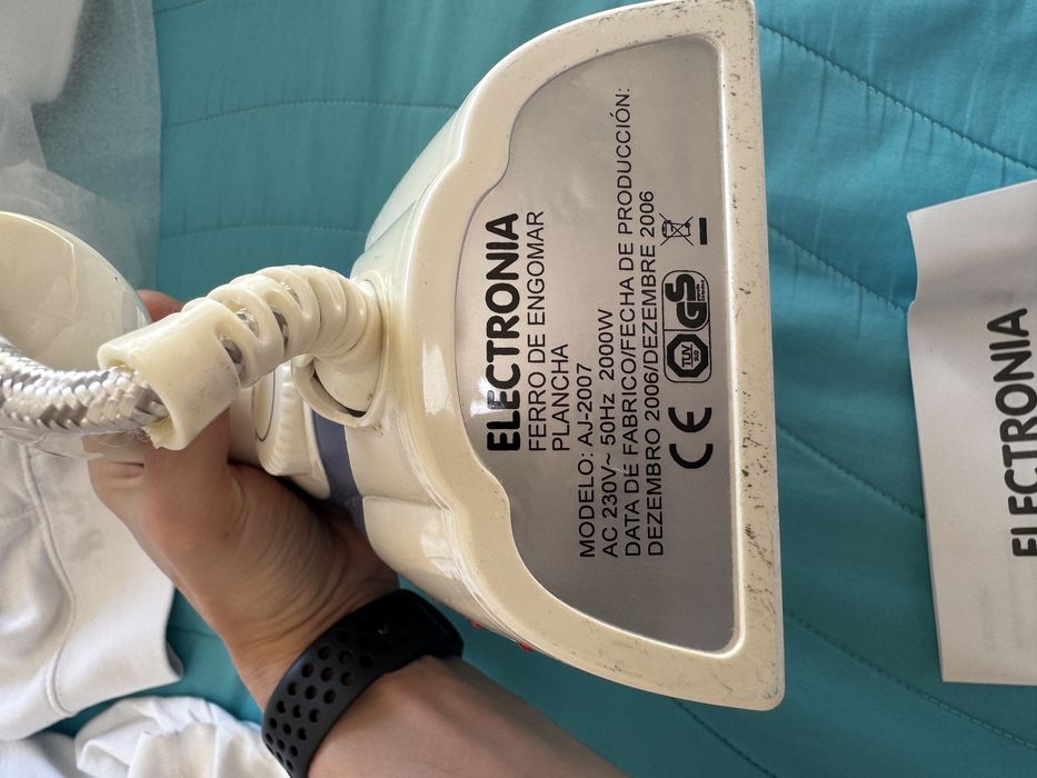 Ferro Engomar Electronia 2000w