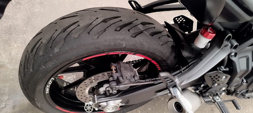 VENDO OU TROCO MT-07 2023/2024 por moto 1000cc