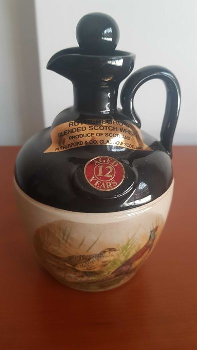 Decanter em porcelana rolha em excelente estado
