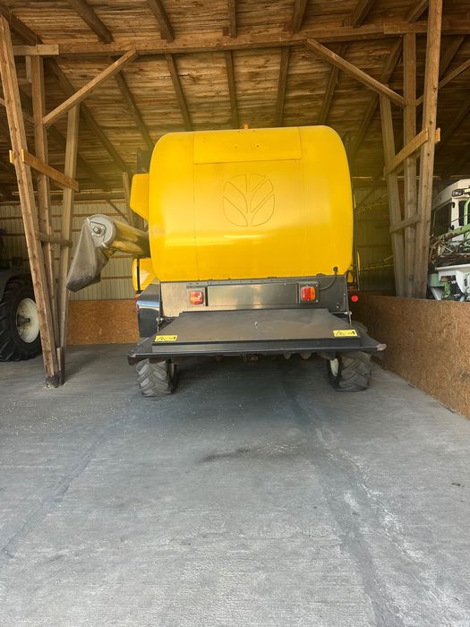 Kombajn New Holland CS660