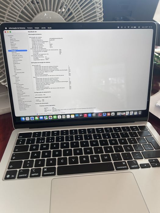 MacBook Air 2025 13' M4 16GB 512GB