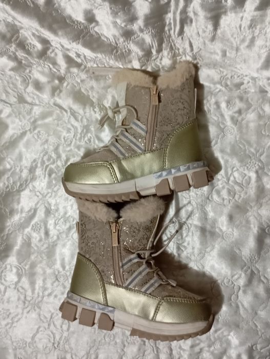 Уггі з камінцями, золотисті термо чоботи  р. 28,26