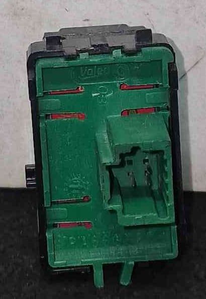 Botão / Interruptor ESP 251534917R - RENAULT TRAFIC III Caixa