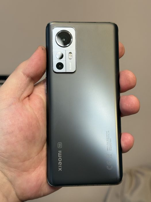 Xiaomi 12 8/128gb Snapdragon 8 gen 1 120Гц EU