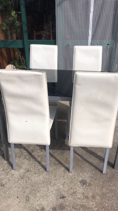 Mesa + 4 cadeiras