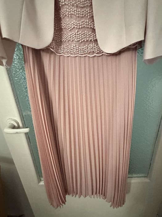 Elegancki komplet sukienka garsona wesele ślub blady róż babcia mama