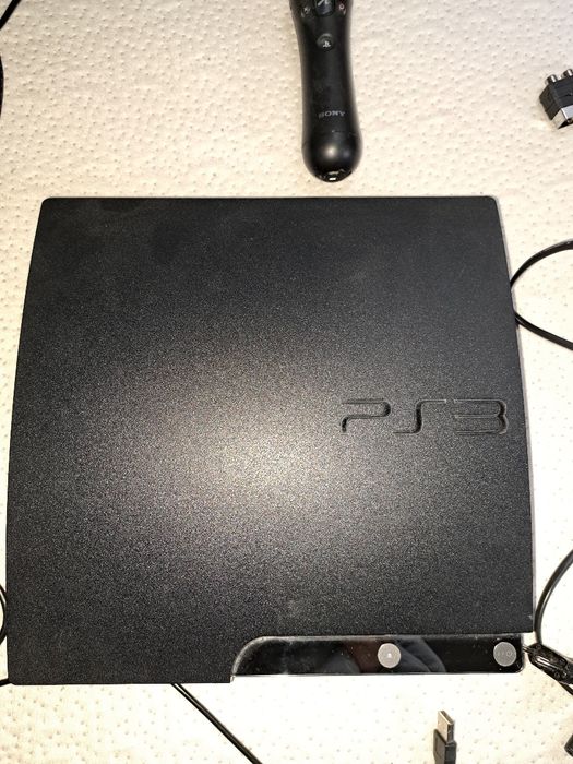 PlayStation 3 z akcesoriami – idealny zestaw do grania!