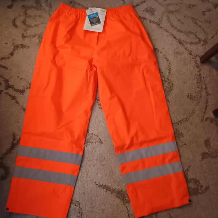 Spodnie męskie ,przeciwdeszczowe ,2XL