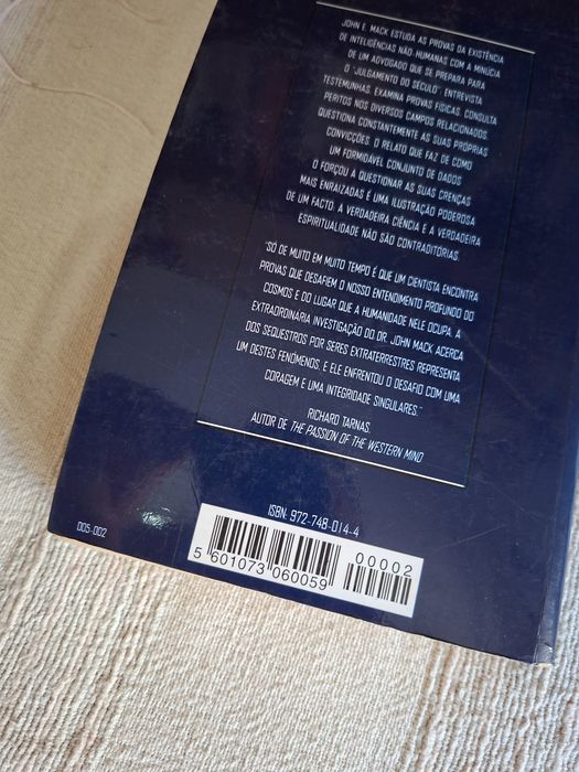 Livro Sequestro Encontro com Extraterrestres