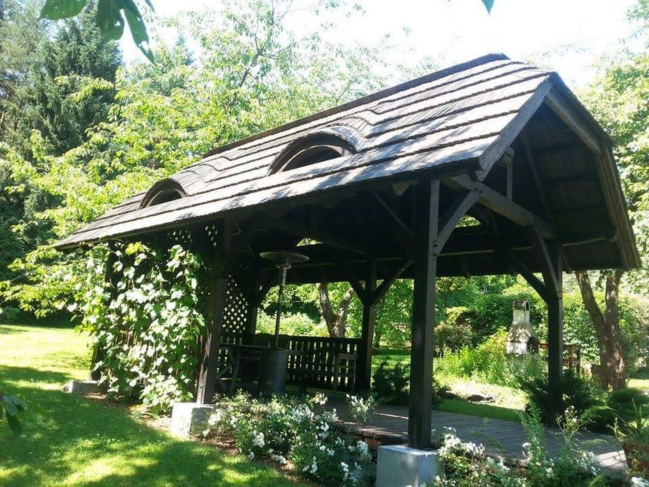Zadaszenia tarasów.  Wiaty samochodowe . Altany ogrodowe . Tarasy.
