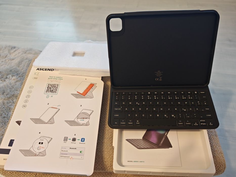 Nowa Magic Keyboard Klawiatura ESR Ascend Keyboard Case Lite iPad Pro