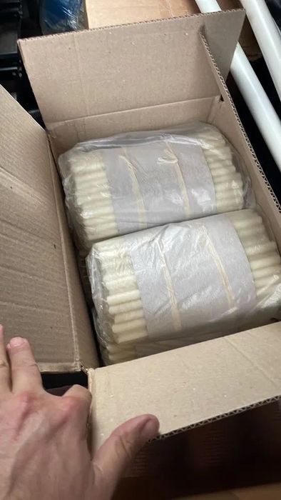 Свічка столова  парафінова на фото різні види свічок Акция