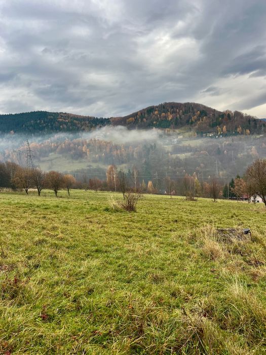 Działka budowlana w Beskidzie Żywieckim. Cisza, spokój i natura.