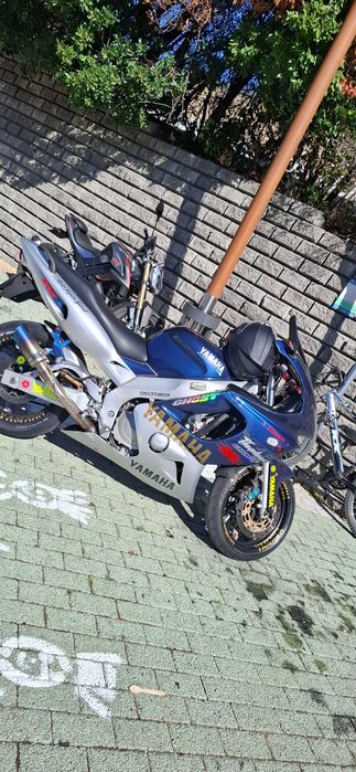 Yamaha thundercat yzf600r