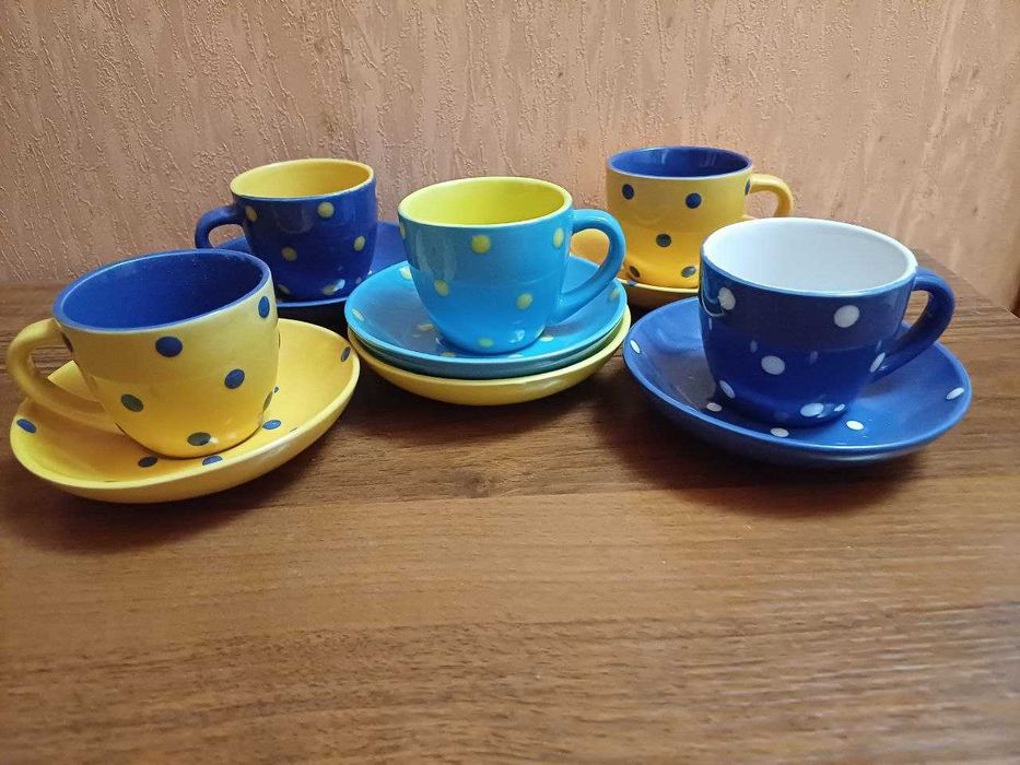 Сервиз кофейный в горошек