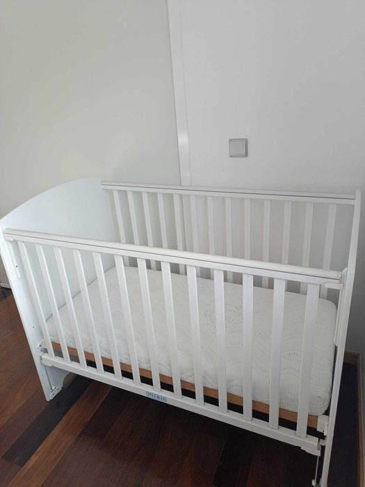 Cama de bebé| Aveiro
