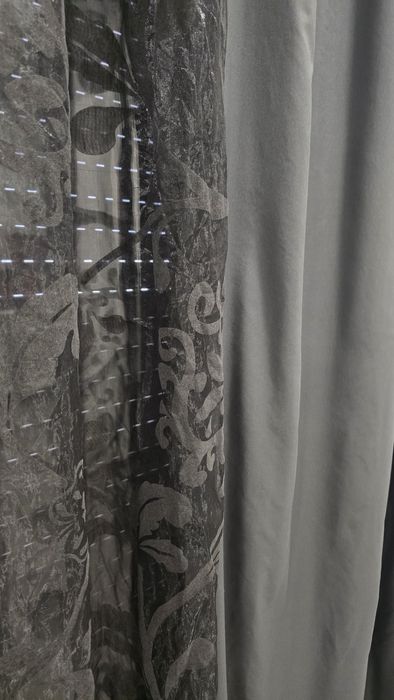 Varão extensível e cortinados