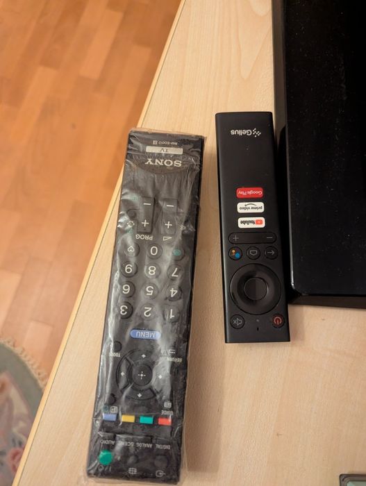 Продам ТВ Sony kdl32s5550 з адаптером смарт тв
