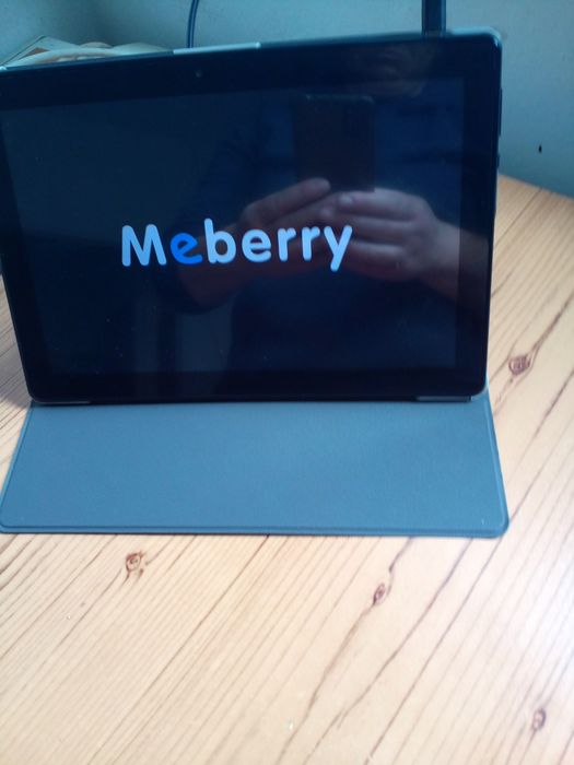 Tablet Meberry novo