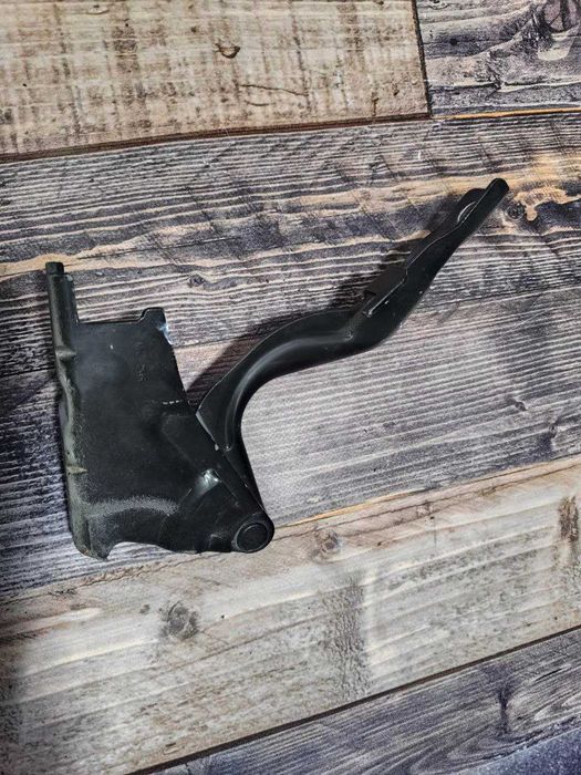 Завіса петля капота ліва сторона Hyundai Santa Fe 2 CM 2006-2012