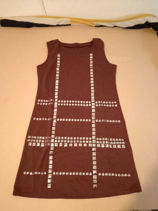 Varias roupas de senhora