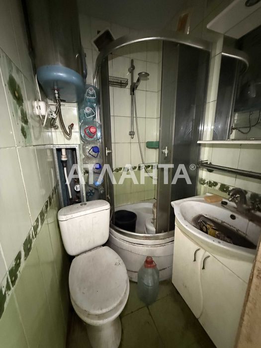 Продаётся однокомнатная квартира в Одессе, на Овидиопольской дороге 3