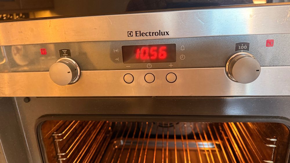 Forno de Encastrar ELECTROLUX - EOB 43100 X