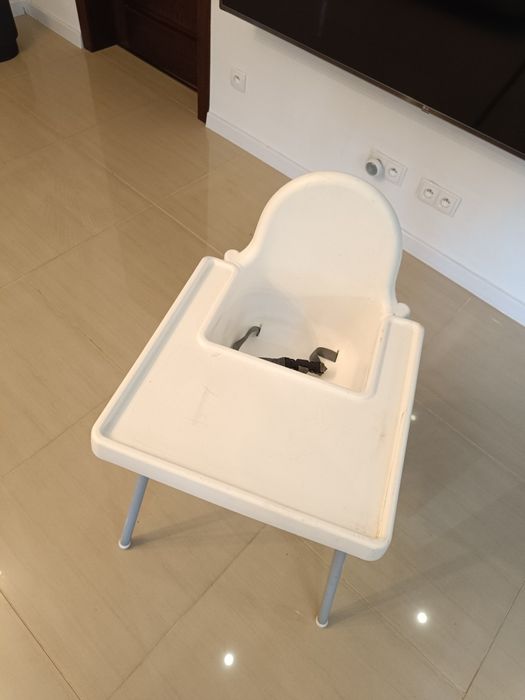 Krzesełko dla dziecka do karmienia