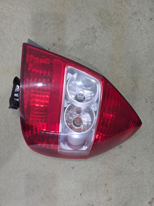 Lampa prawa tył tylna Honda Jazz II 2 04r