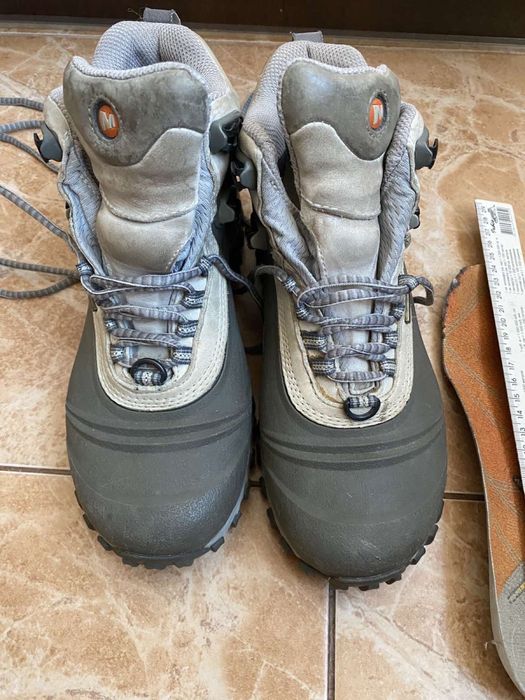 Продам ботинки merrell