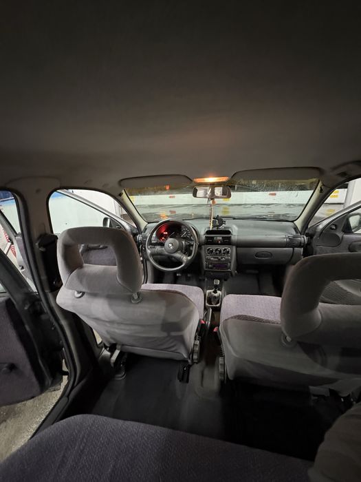 Carro Opel corsa