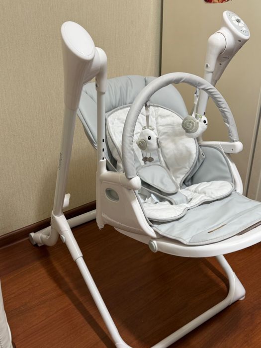 Стільчик-качеля 3в1 CARRELLO Triumph CRL-10302 Заколисуючий центр