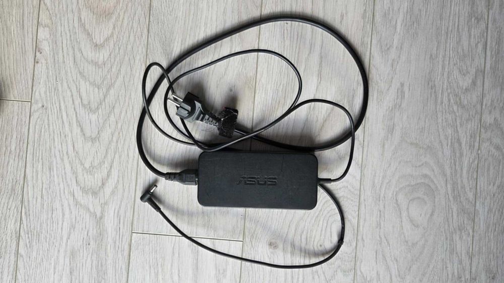 Laptop ASUS G551JM