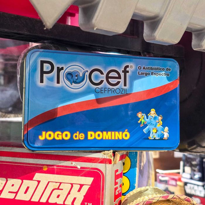 Jogo Dominó Procef Cefprozil Caixa Metálica — Novo