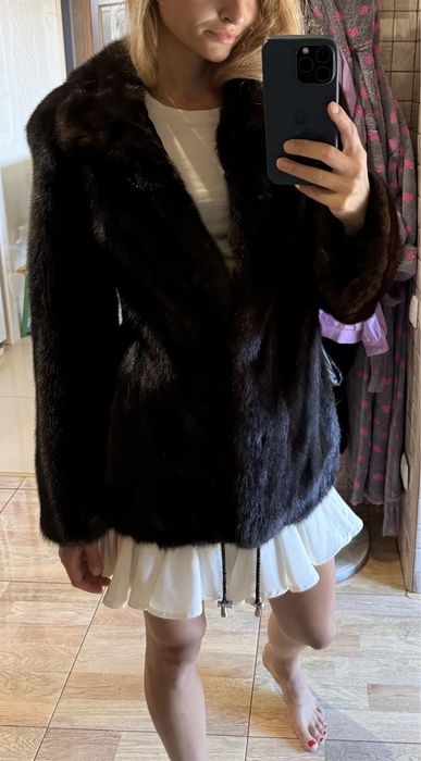 Продається норкова шуба