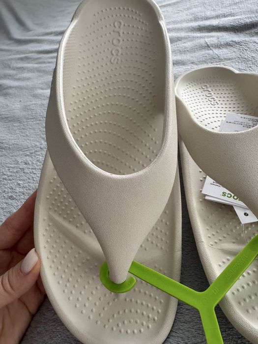 Крокси  жіночі Women’s Mellow Recovery Flip , оригінал!