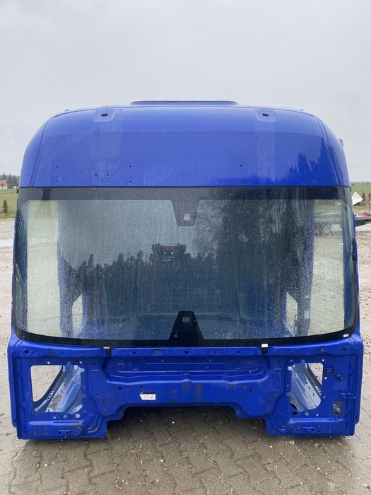 Kabina Renault Gama T , wysoka , plaska podloga