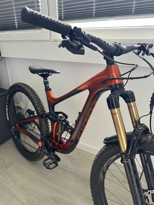 Giant Reign Advanced Pro 1 - 2022 (roz. S) MTB Enduro Fox Live Valve