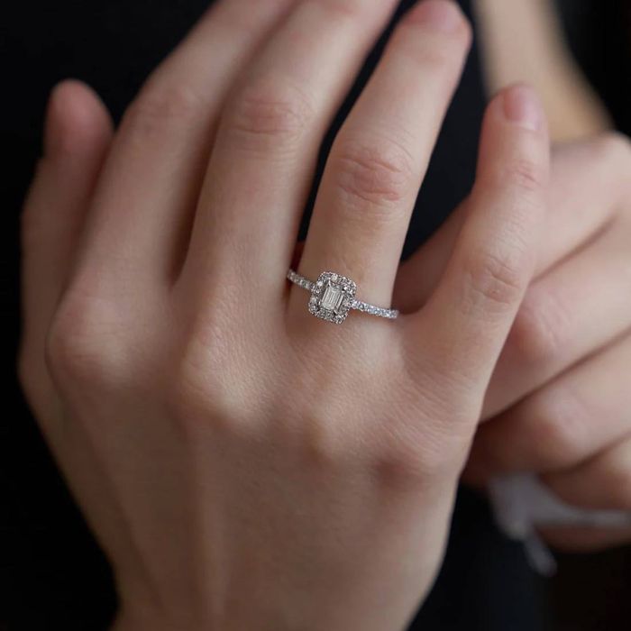 Діамантова обручка каблучка 0.3 ct 750 біле золото