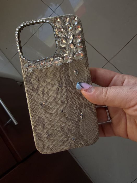 Etui na iphobe 14 pro max