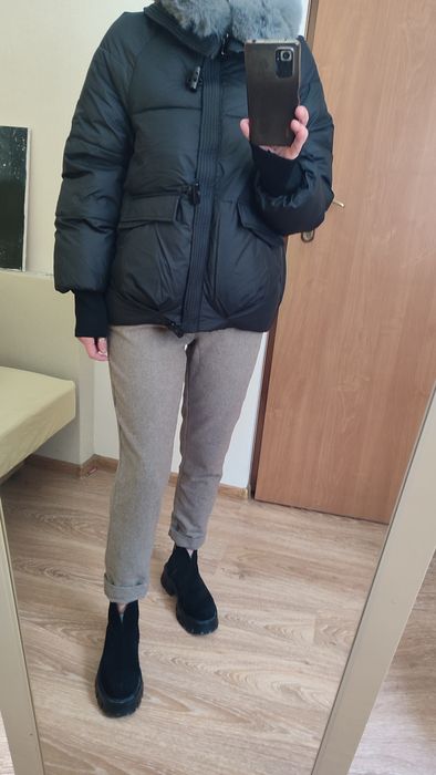 Жіноча демісезонна куртка.